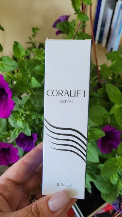 Erfahrungen mit der Coralift-Creme, Foto der Verpackung